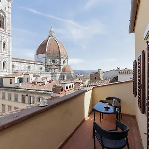Apartment Duomo View Florence