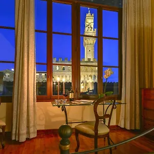 Palazzo Uguccioni Apartamento Florença